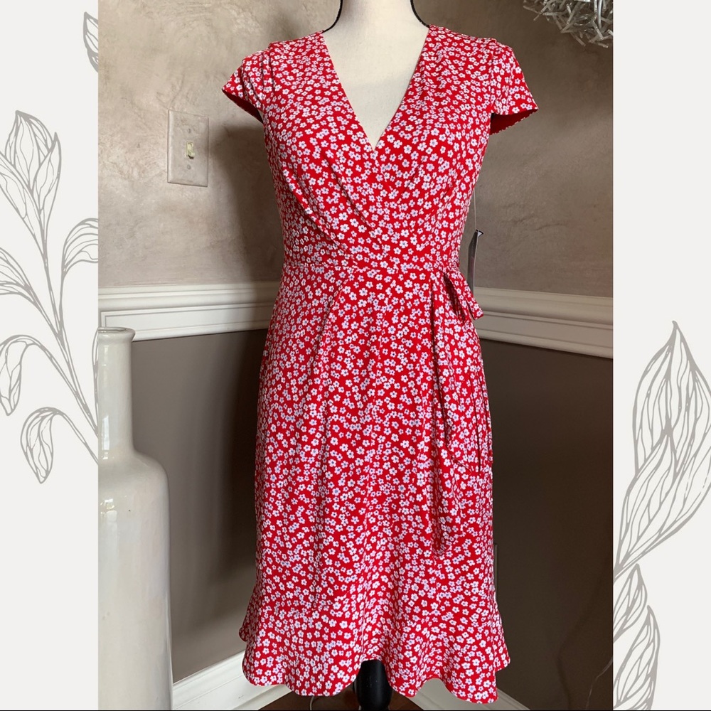 Jessica Howard Petite Cap Sleeve Faux Wrap Dress
